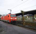 Baureihe 152/87114/152-088-1-durchfaehrt-mit-einem-gueterzug 152 088-1 durchfhrt mit einem Gterzug den Bahnhof von Betzdorf Richtung Siegen am 29.12.2009